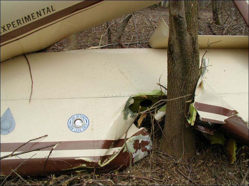 So that is what folded the left wing along the side of the aircraft.