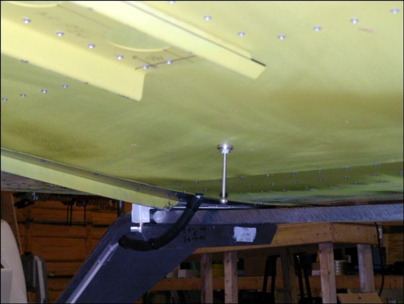 Install transponder antenna