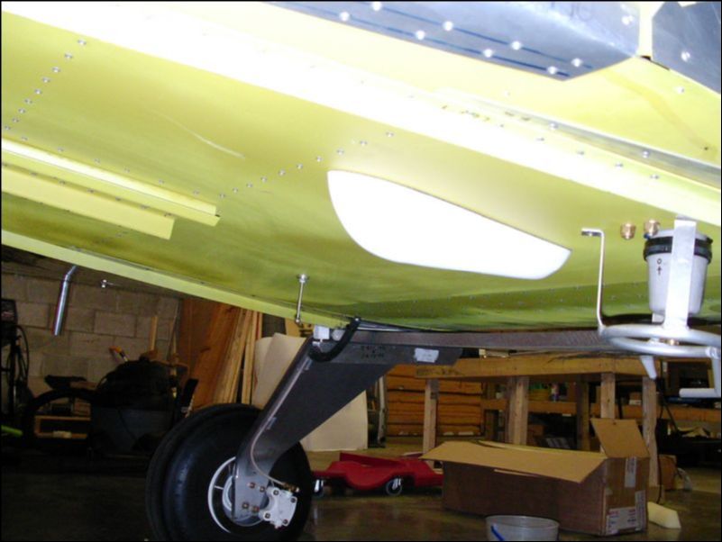 Install marker beacon antenna