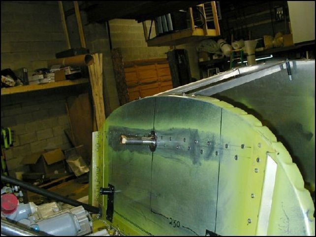 Bolted top center engine mount to firewall