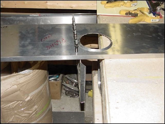 Clamp the side wall to the forward Z, drill and cleco in place.  Be sure that you  line up the top and the bottom of the side walls to be flush with the top and bottom of the Z.  Repeat for the other side wall.
