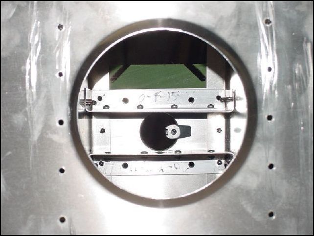 Rear view through hole in front Z showing diaphrams.