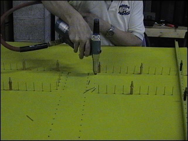 Just another image of the rivet process.